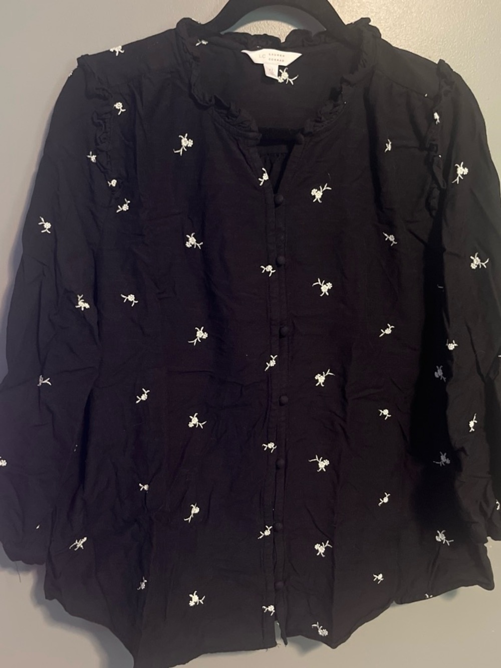 LC Lauren Conrad Black Top with White Embroidered Accent